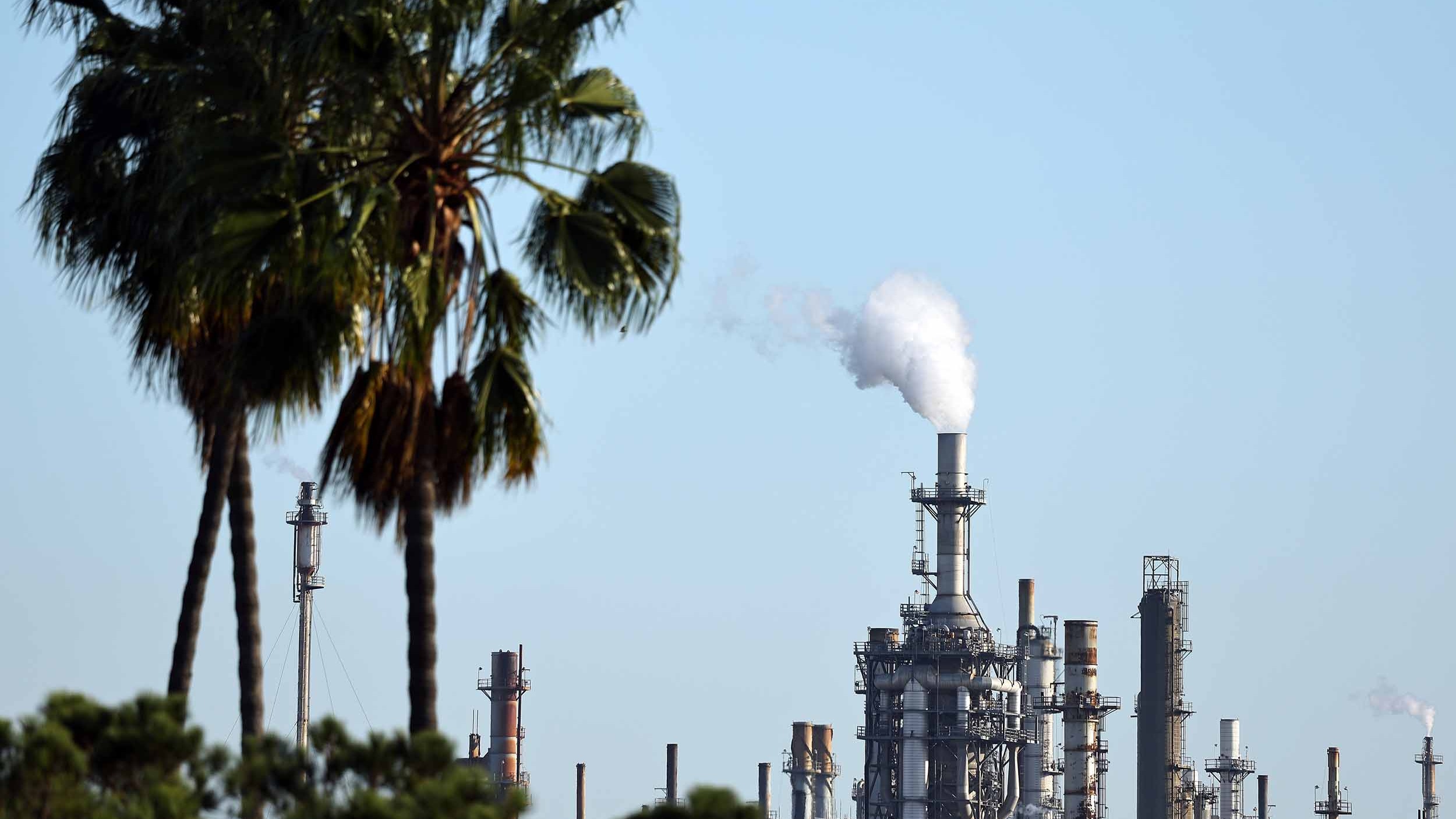 Climate disclosure clash puts multinationals in legal jeopardy