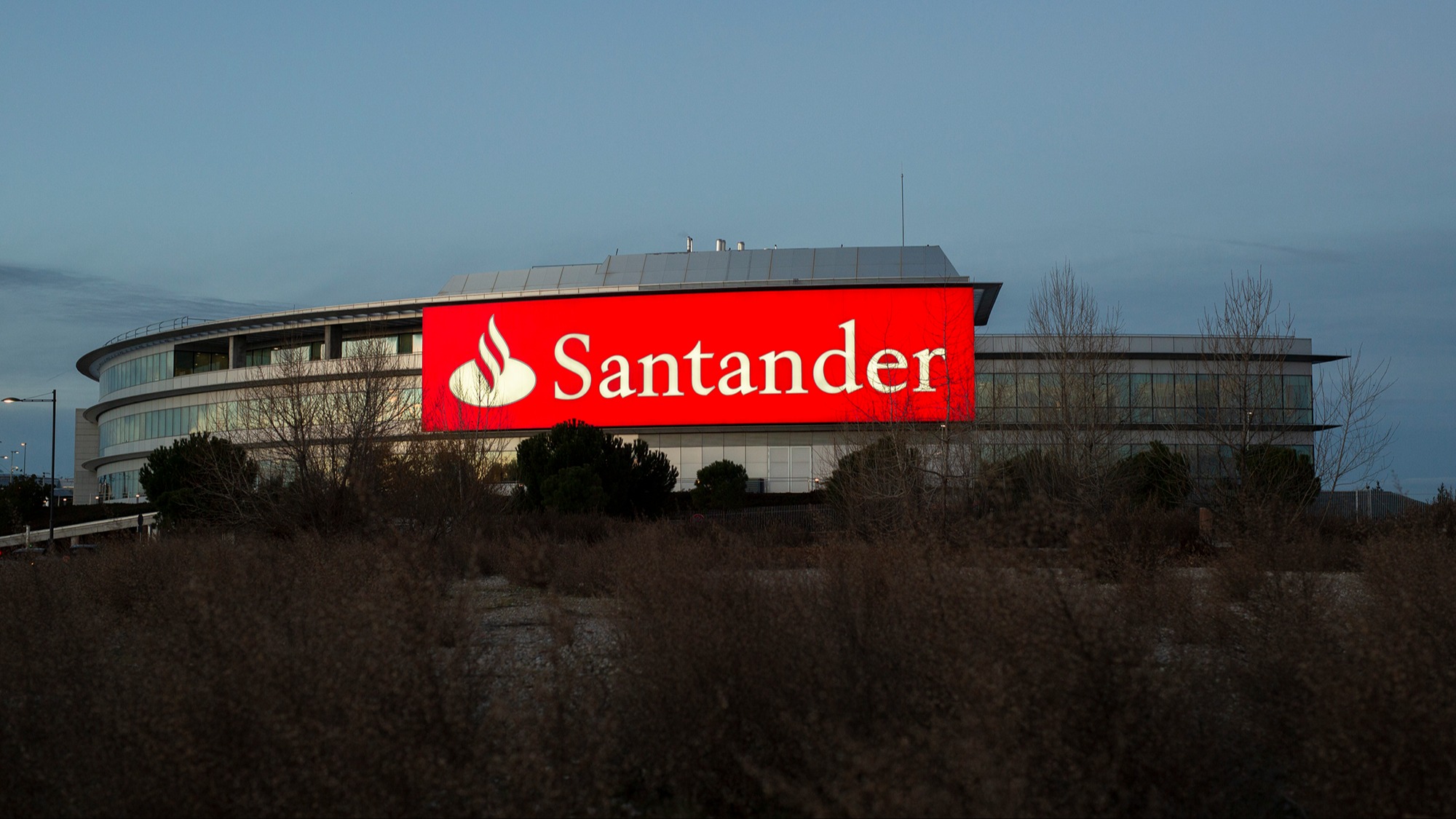 Brazil’s central bank probes Santander executive over fraud claims; BofA to let wealth advisers recommend crypto exposure