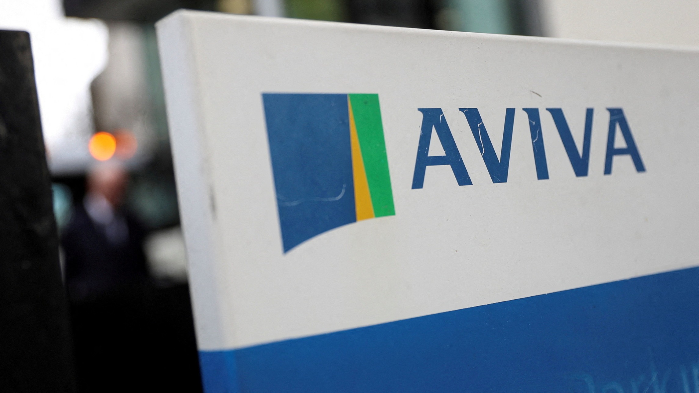 Aviva Plus Roche Aviva extends access for its group protection platform - FTAdviser