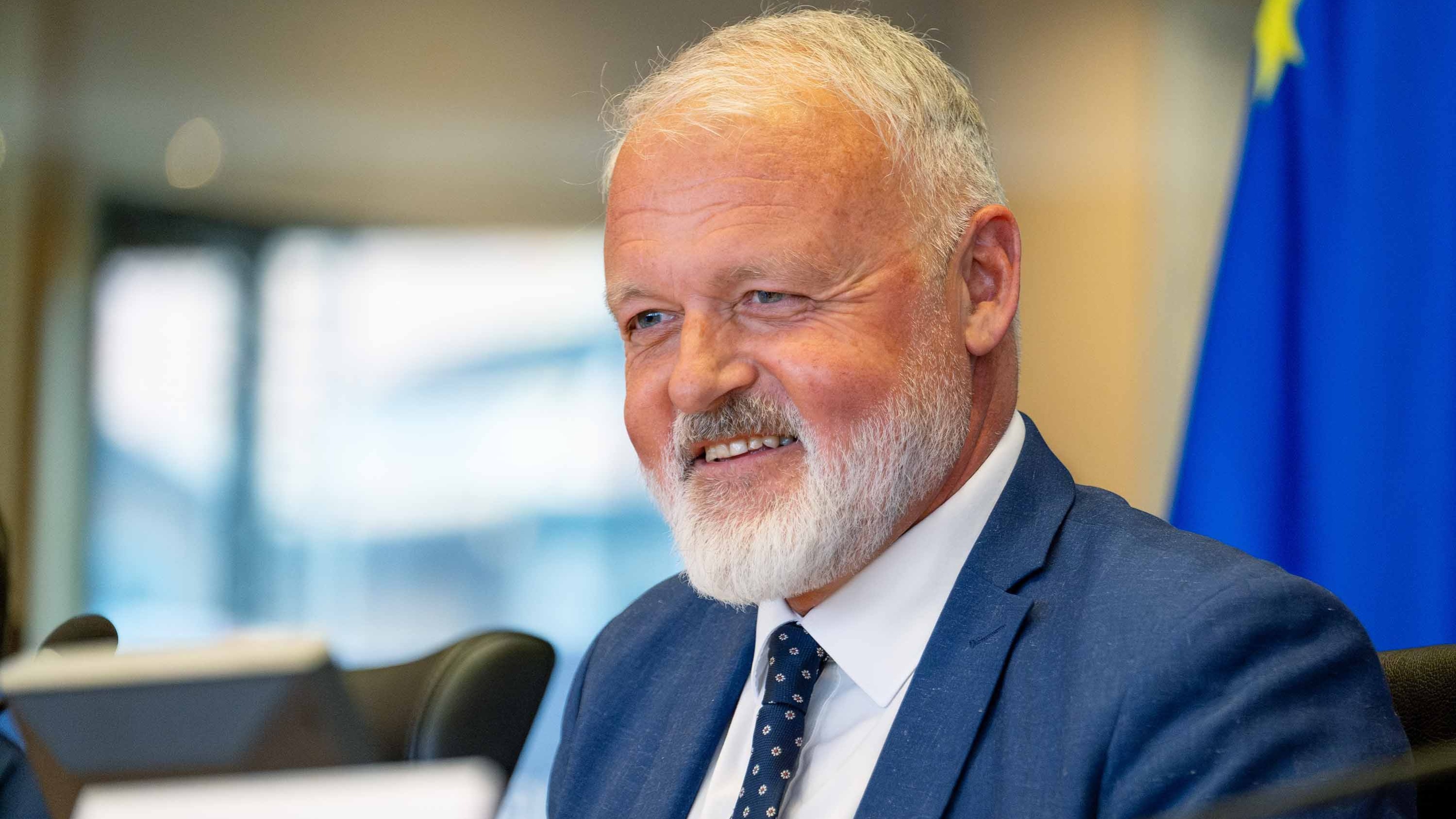 EU food safety boss wants to give companies faster approvals