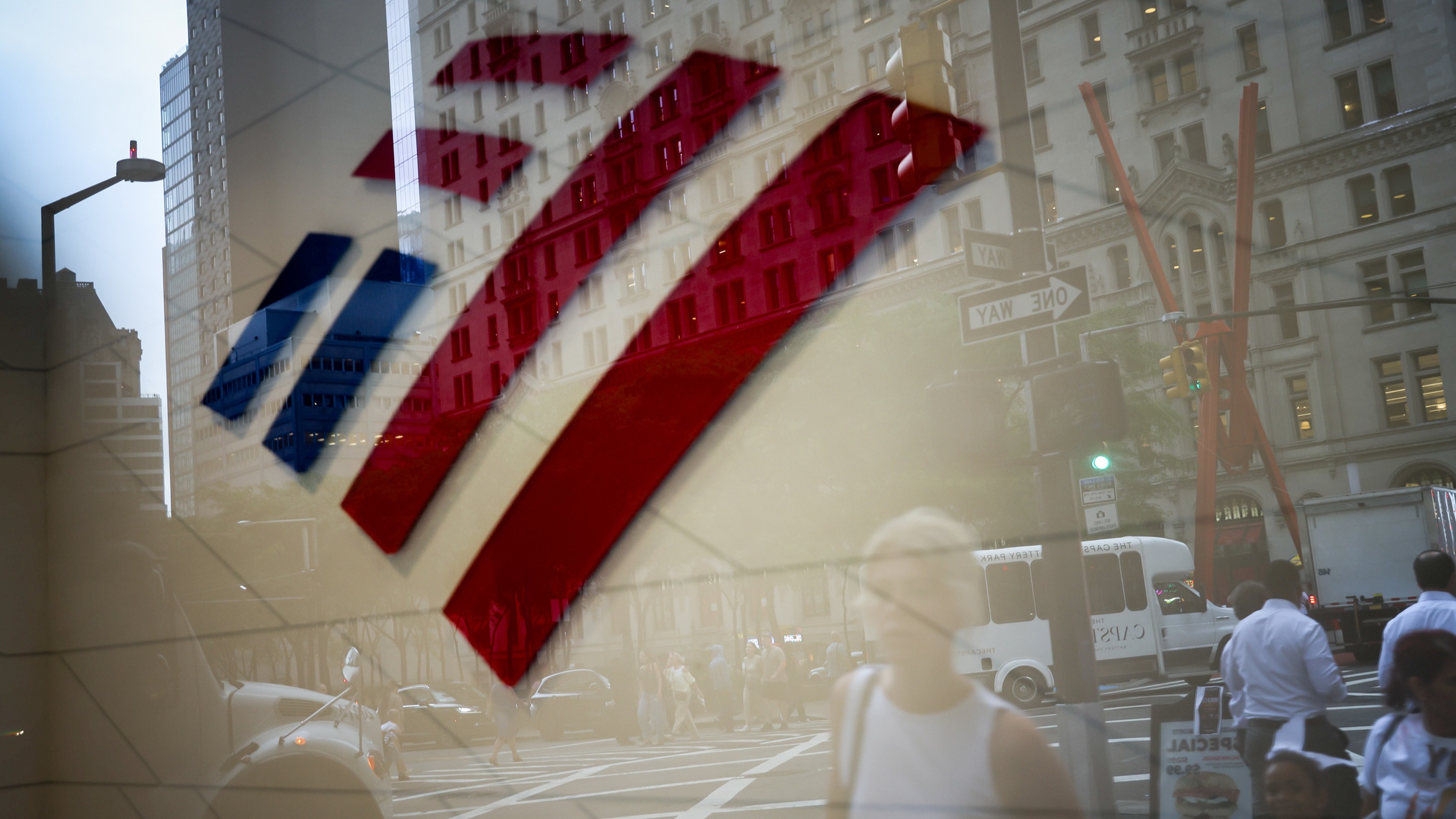 Bank of America pledges $250bn US infrastructure financing initiative; Revolut to launch airport lounges across Europe
