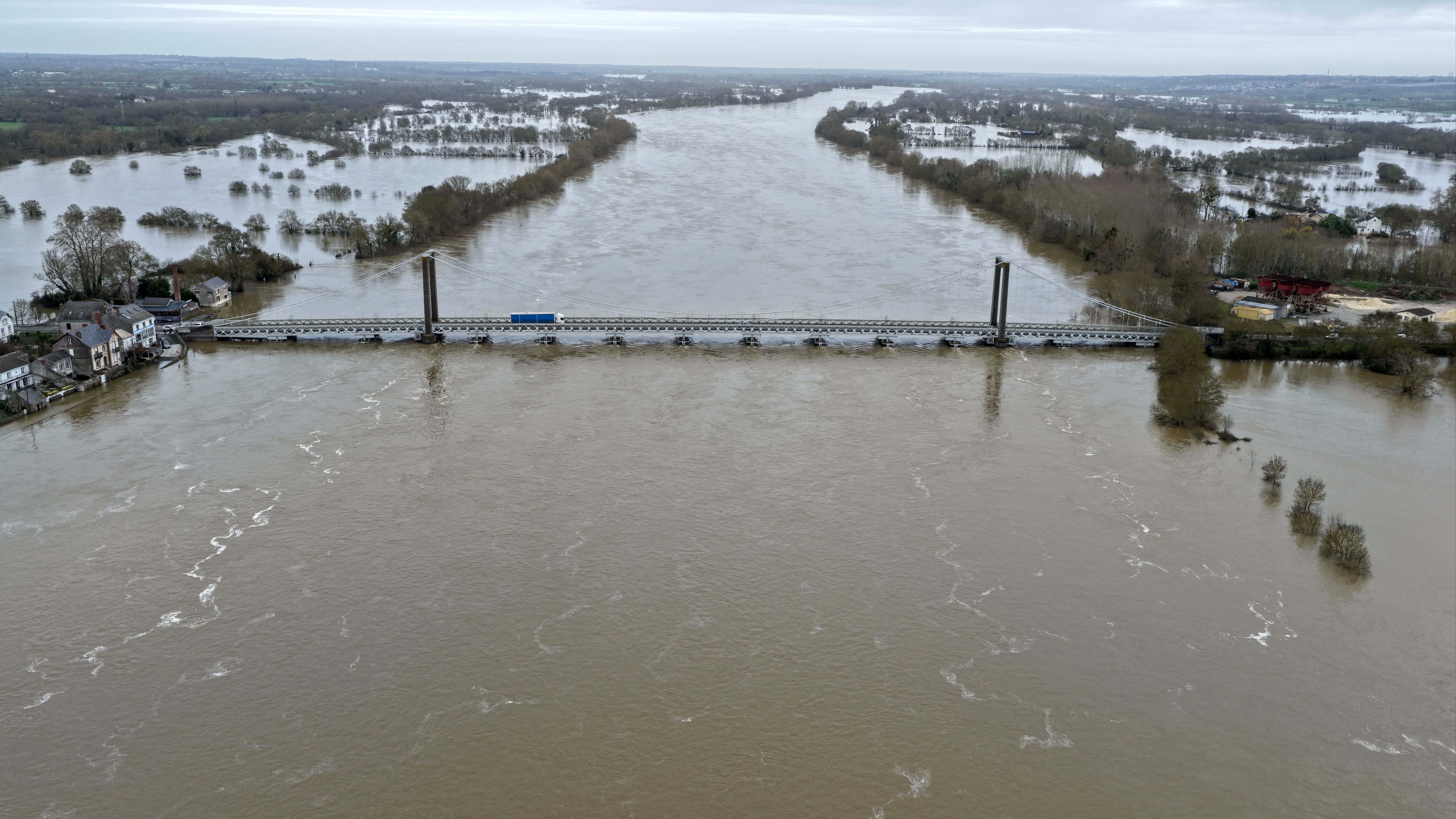 Investors seek bridge over troubled waters