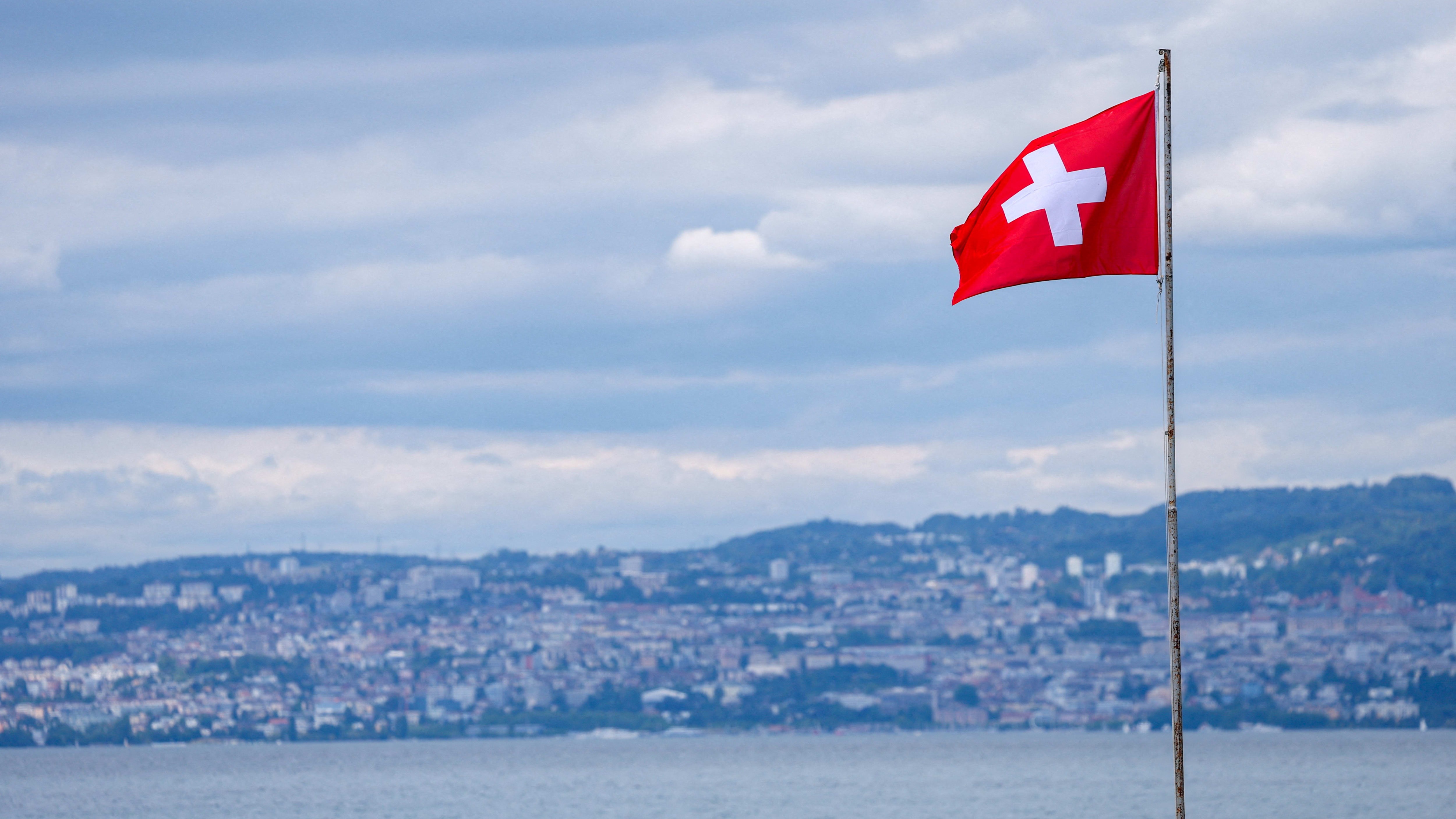 Mirabaud hires former Aviva duo for launch of global equity fund