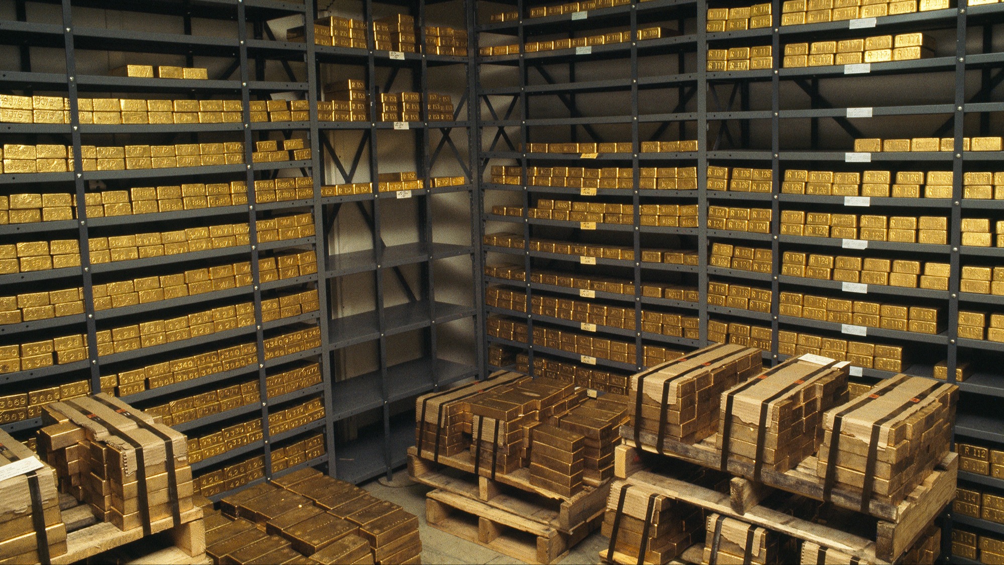 Central banks pile into gold on the back of Trump-driven turbulence - The  Banker