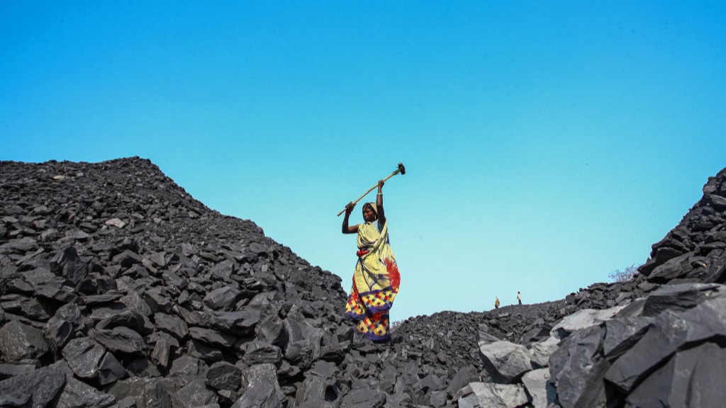 India hits clean-energy milestone — but its coal use keeps rising