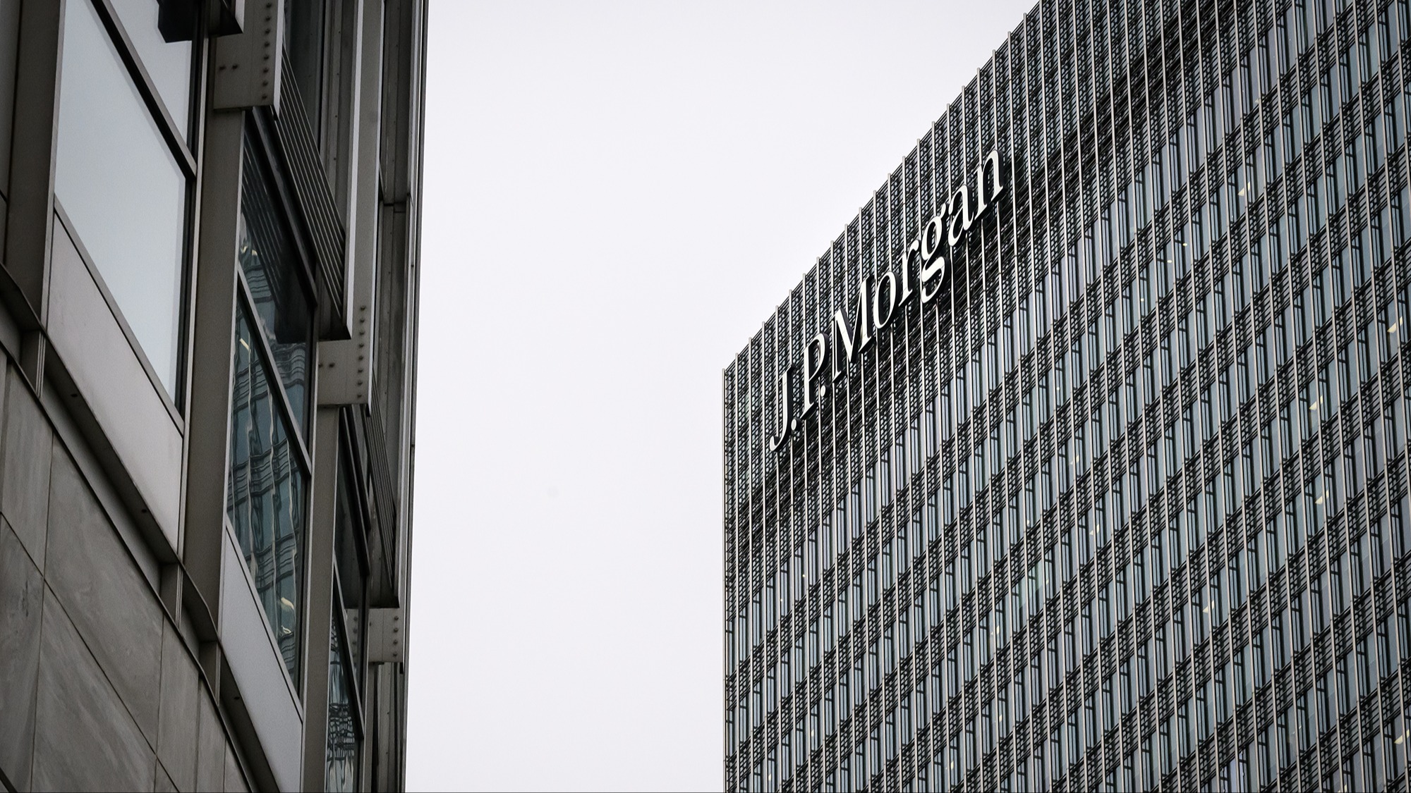 Germany fines JPMorgan record €45mn over AML failings; HSBC softens 2030 climate targets for polluting sectors