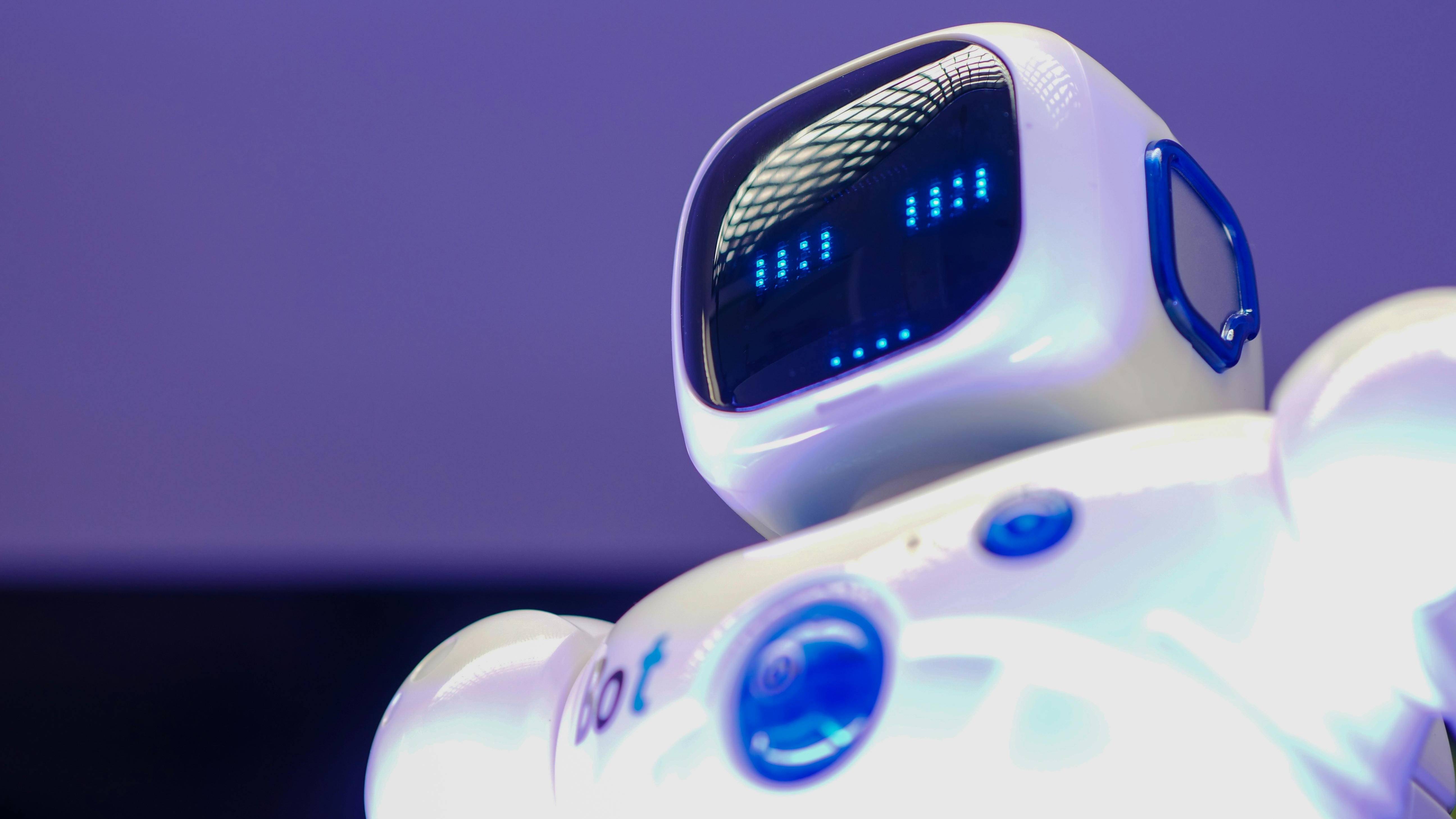 AI ‘will never replace’ humans, pensions industry told