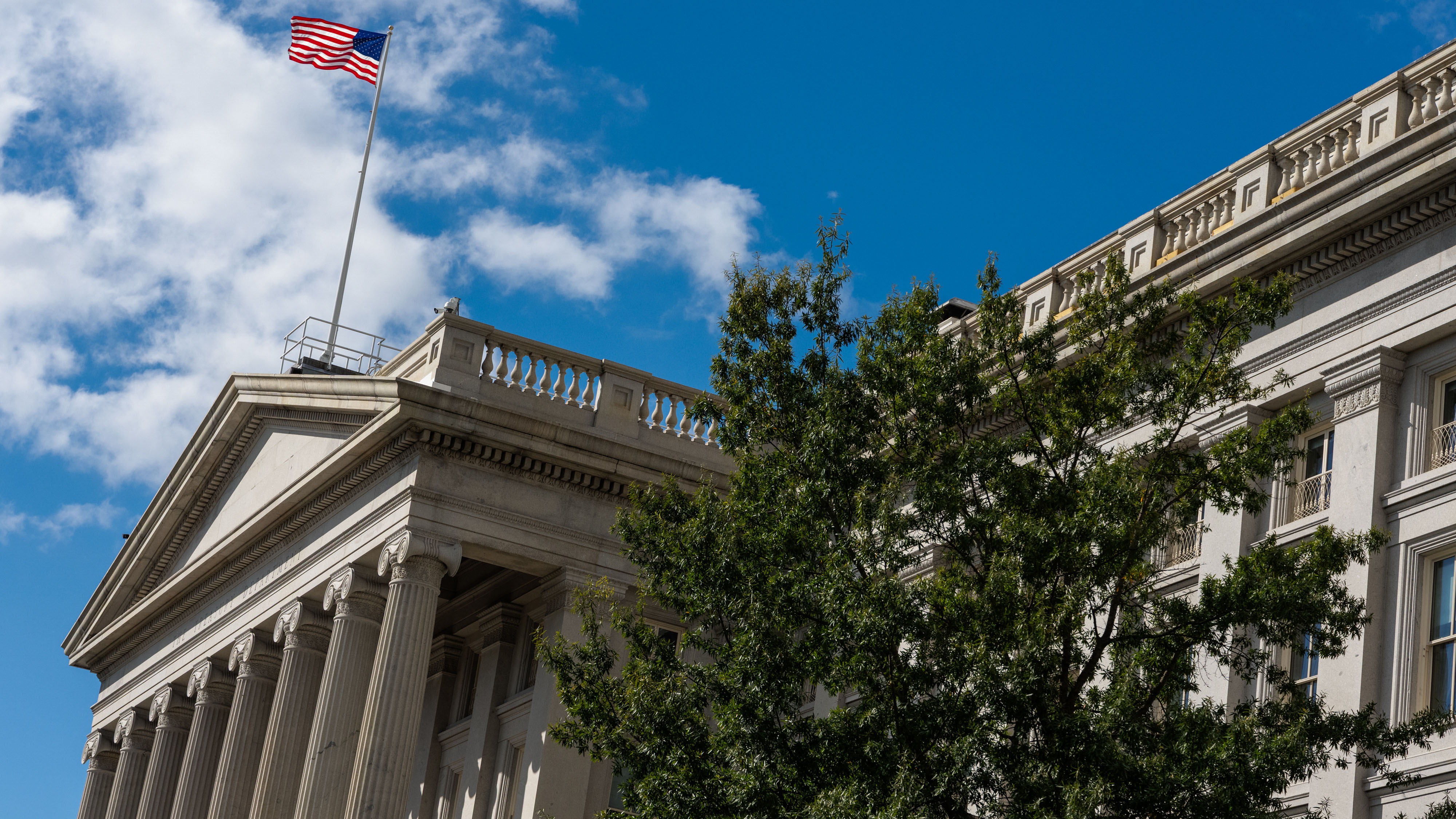 Reg Wrap: US agency slams UBS with ‘historic’ $125mn fine