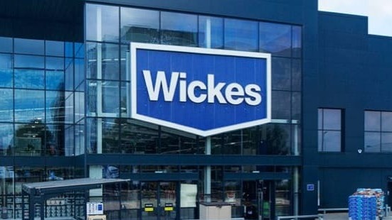 Wickes hikes dividend as trade sales take off